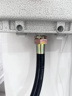 Doccia ad aria in acciaio inossidabile 304 completamente automatica con velocità dell'aria di 25-28 M/S e tempo di doccia regolabile da 0 a 99 secondi