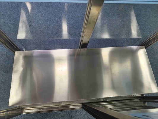 Armadio di vetro in camera pulita con filtrazione HEPA e capacità di 25 persone per lo stoccaggio di abbigliamento in acciaio inossidabile conforme alla norma ISO 14644
