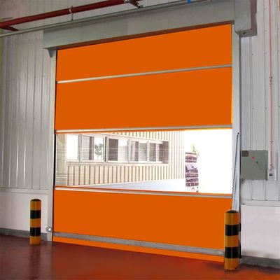 Porte rotanti ad alta velocità. Soluzioni automatizzate ad alta efficienza energetica per magazzini e fabbriche.
