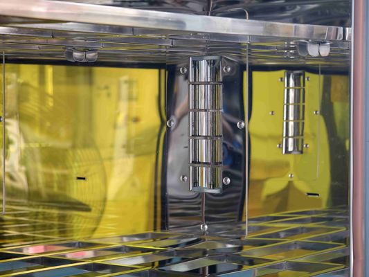 Fenestra di trasferimento di sterilizzazione a luce di xenon. 99,99% tasso di uccisione in 3 minuti. Passaggio di materiale sicuro in camera pulita, laboratorio e ospedale.
