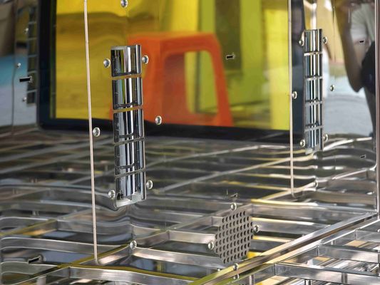 Fenestra di trasferimento di sterilizzazione a luce di xenon. 99,99% tasso di uccisione in 3 minuti. Passaggio di materiale sicuro in camera pulita, laboratorio e ospedale.