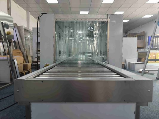 Doccia ad aria con trasportatore a rulli motorizzato con doppi filtri HEPA e telaio in acciaio inossidabile 304 per sistema di trasferimento per camere bianche conforme a ISO 14644 e GMP