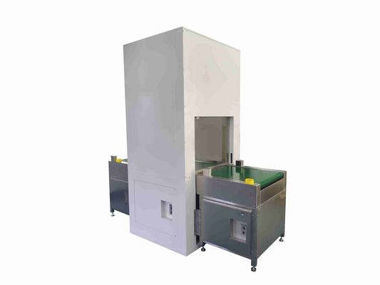 Passbox a tre sezioni con azionamento elettrico e trasportatore integrato