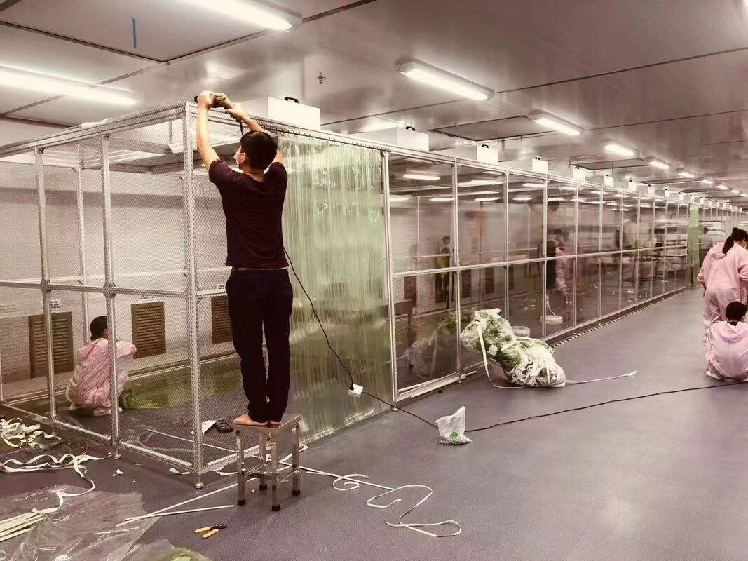 Classe ISO 5 cabina di pulizia con costruzione in alluminio antistatico e controllo del flusso d'aria regolabile